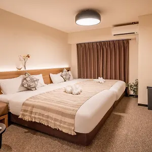Lite House Shinsaibashi Iv 3* Osaka